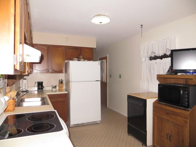 220 W Weimer Rd, Avilla, IN 46710 photo 2