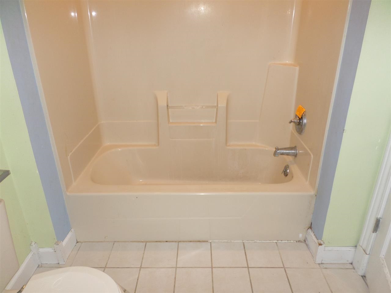 502 W Walnut St, Nappanee, IN 46550 photo 11