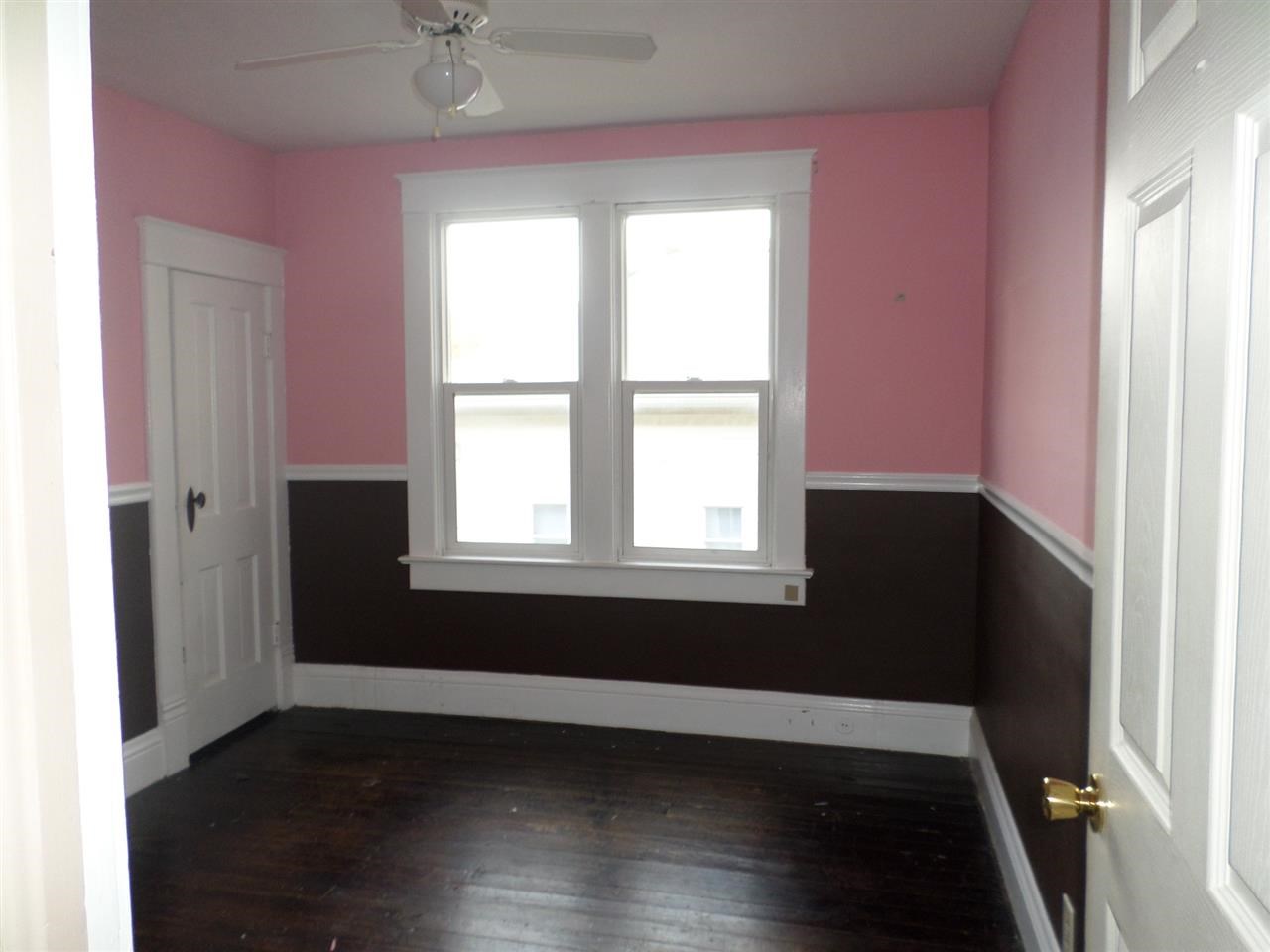 502 W Walnut St, Nappanee, IN 46550 photo 12