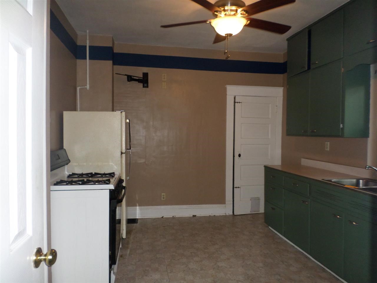 502 W Walnut St, Nappanee, IN 46550 photo 8