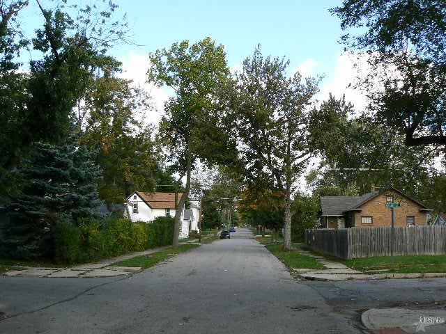 1737 Meridian St, Fort Wayne, IN 46808 photo 2