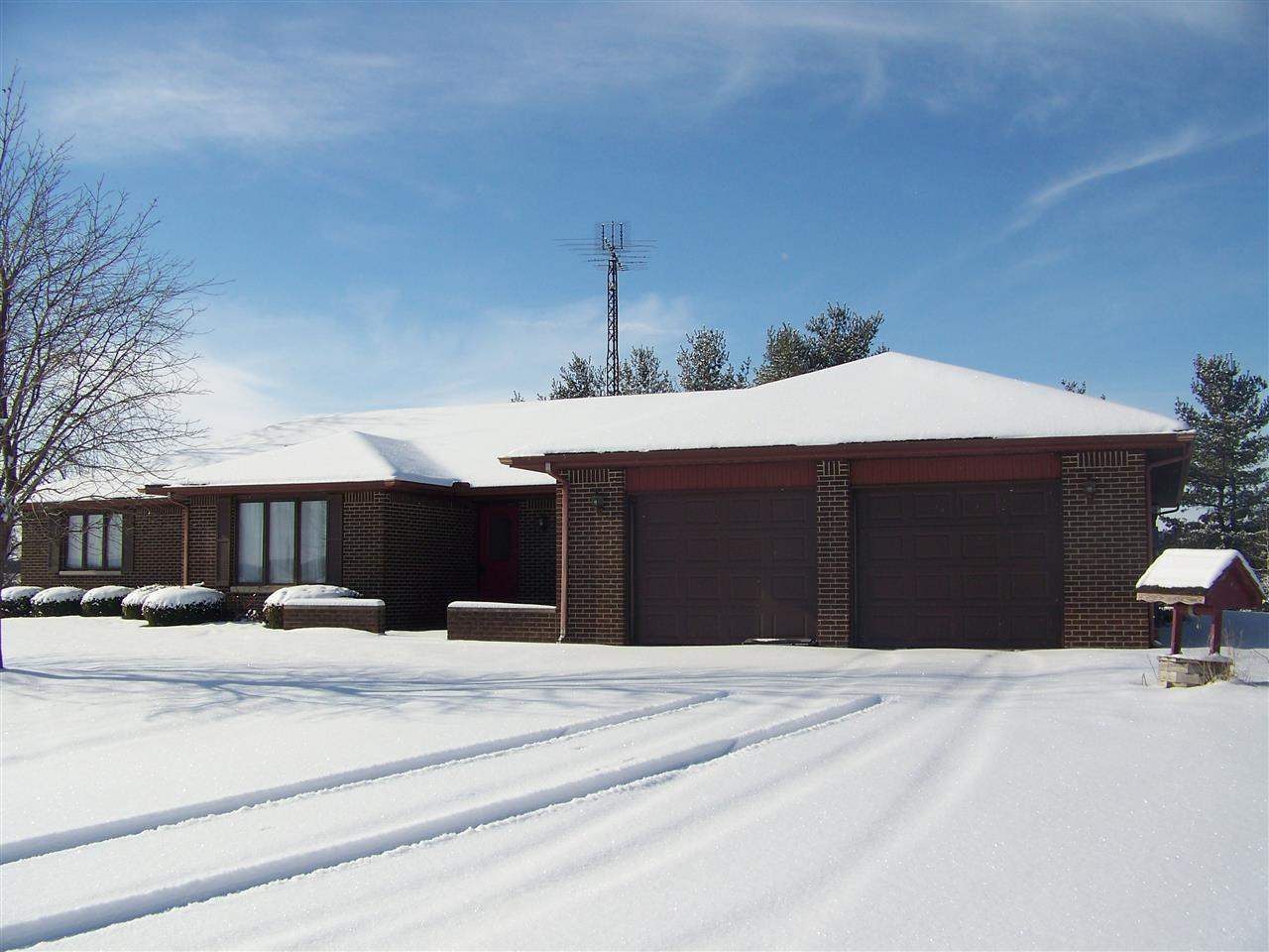 5206 S 650 E, Peru, IN 46970 photo 1