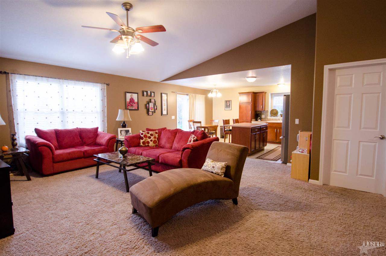 1666 E Brookside Trl, Columbia City, IN 46725 photo 9