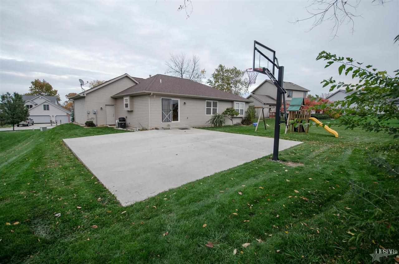 1666 E Brookside Trl, Columbia City, IN 46725 photo 6