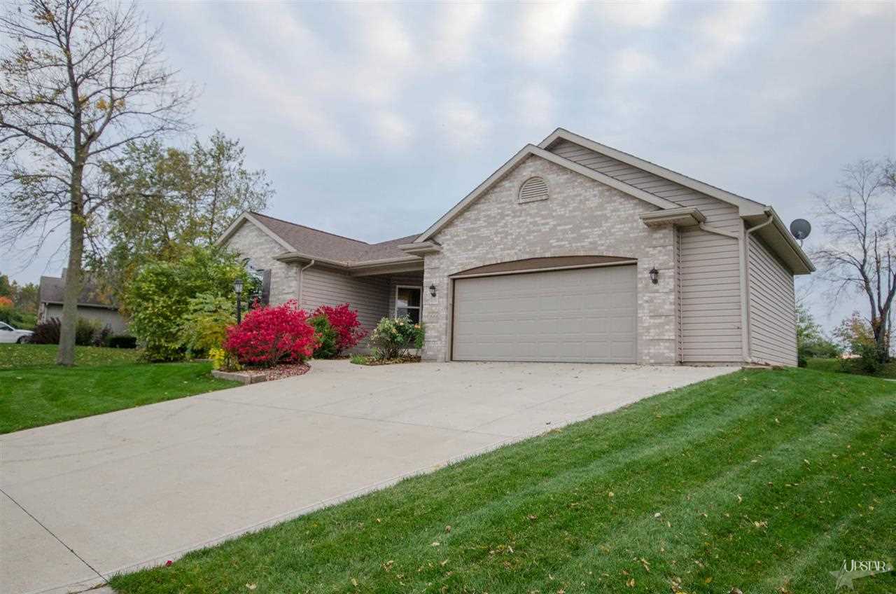 1666 E Brookside Trl, Columbia City, IN 46725 photo 3
