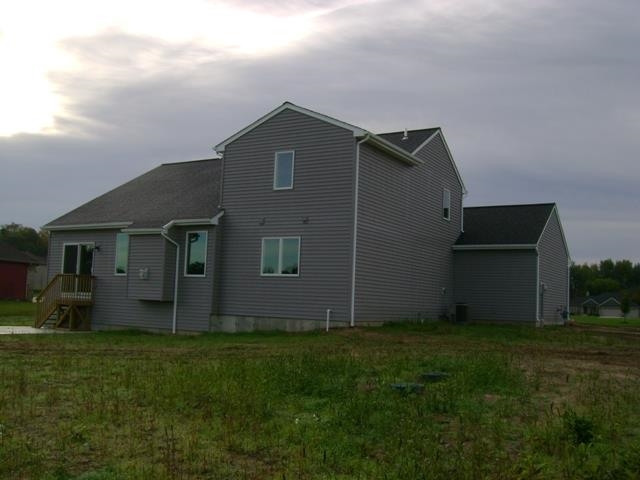 602 Essex Dr, Warsaw, IN 46582 photo 4