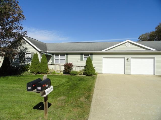 327 Wayne St, Spencer, IN 47460 photo 1