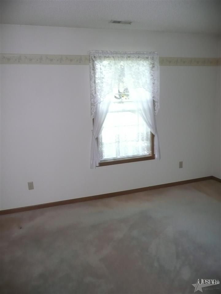 1242 Sunnyglenn Ct, Bluffton, IN 46714 photo 9
