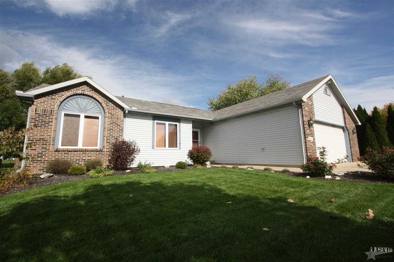 8001 Woodcreek Ln, Fort Wayne, IN 46815 photo 2