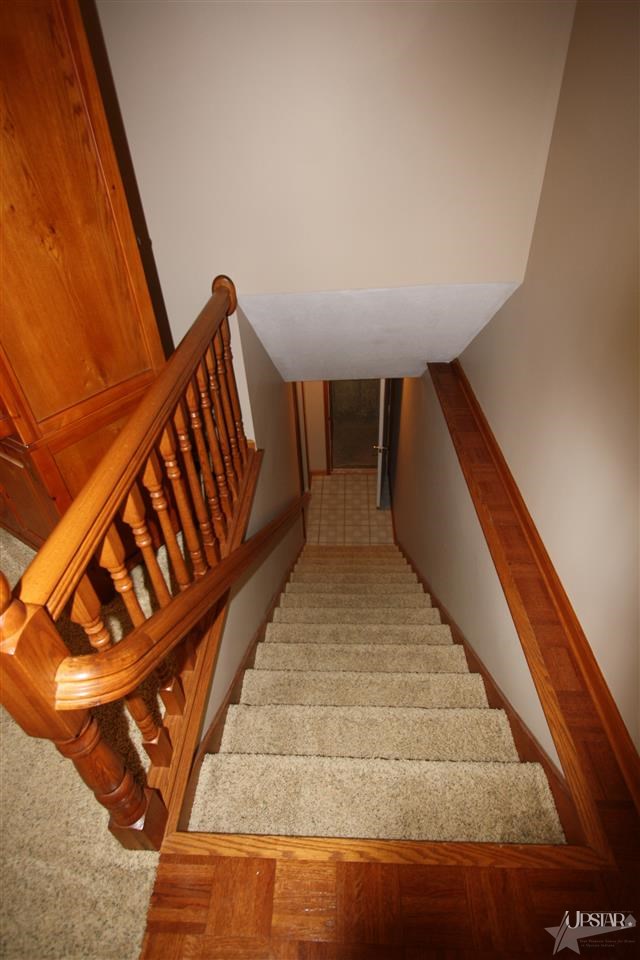 8001 Woodcreek Ln, Fort Wayne, IN 46815 photo 7