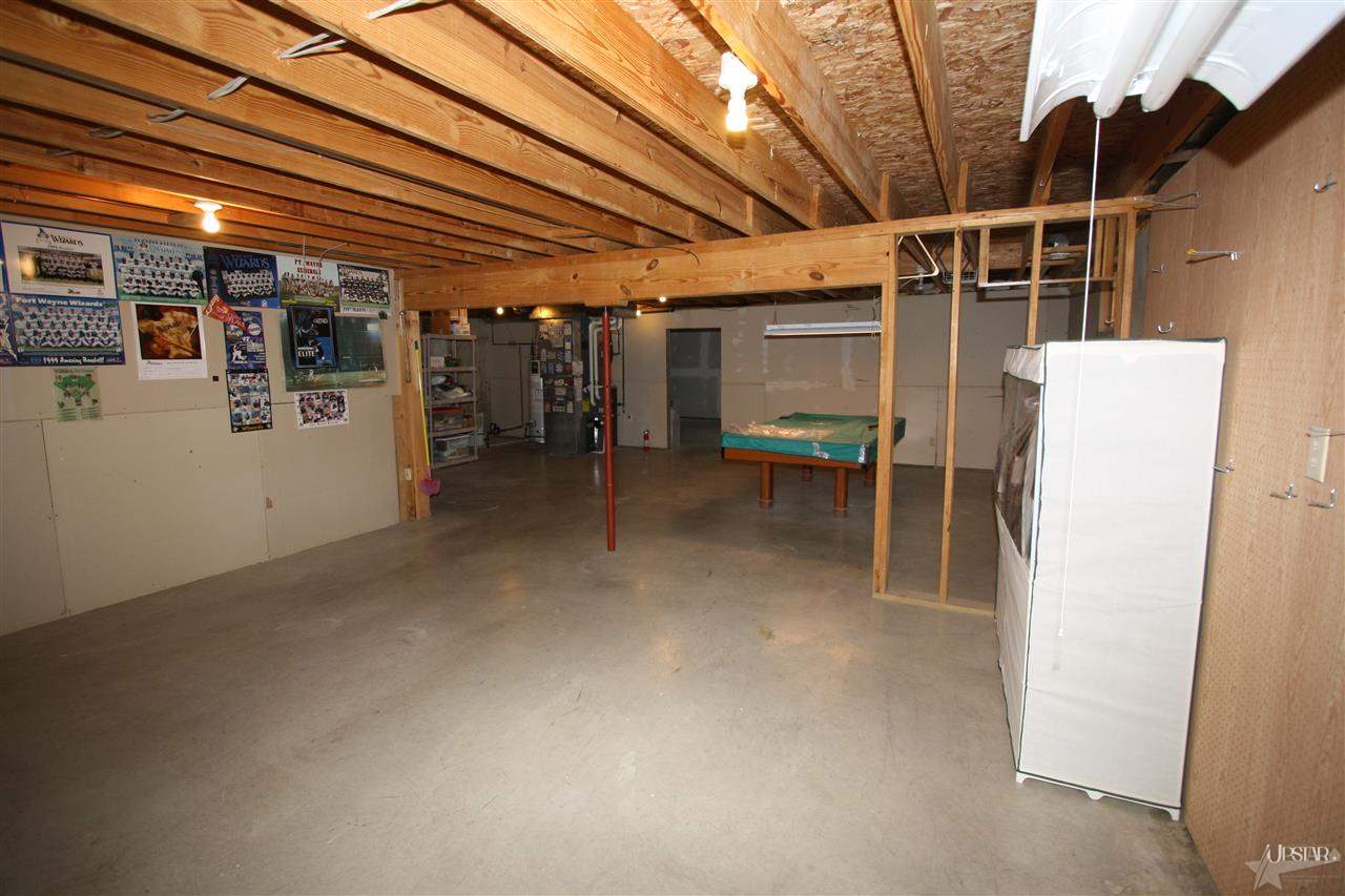 8001 Woodcreek Ln, Fort Wayne, IN 46815 photo 23