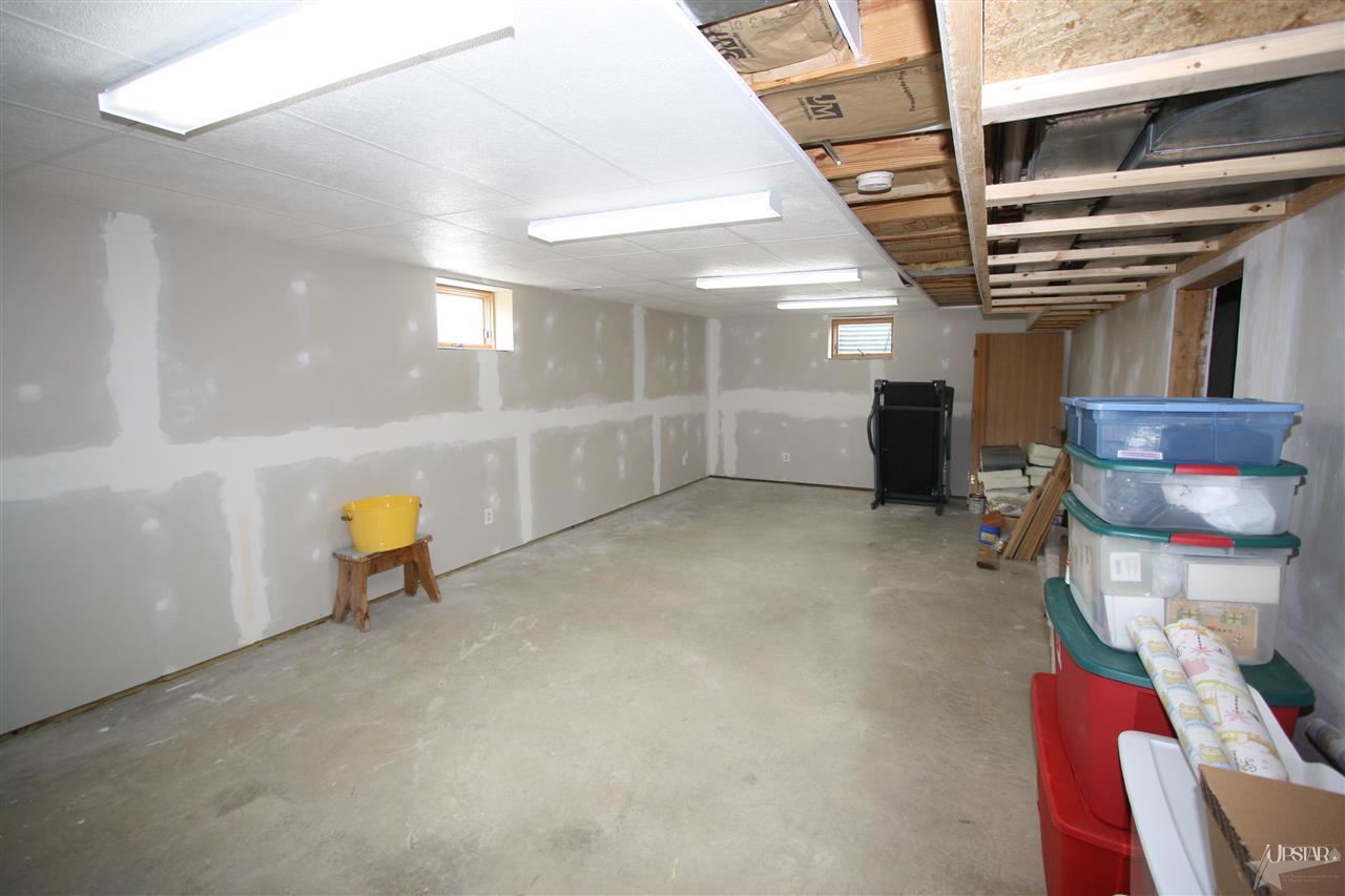 8001 Woodcreek Ln, Fort Wayne, IN 46815 photo 22