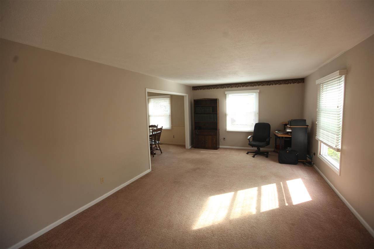 26967 Heather Ln, Elkhart, IN 46514 photo 9