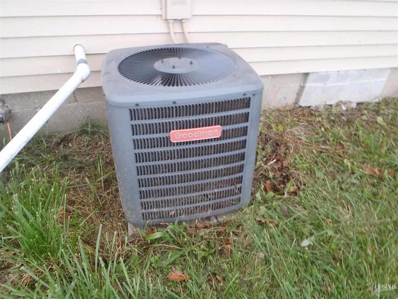 9544 Yellow River Rd, Fort Wayne, IN 46819 photo 9