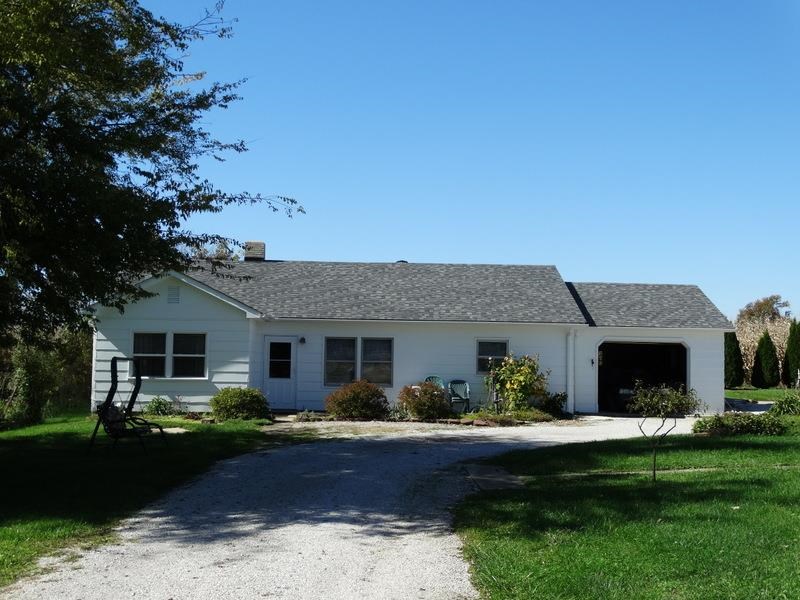 309 S 1225 E, Oakland City, IN 47660 photo 3