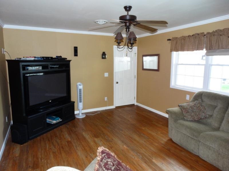 309 S 1225 E, Oakland City, IN 47660 photo 7