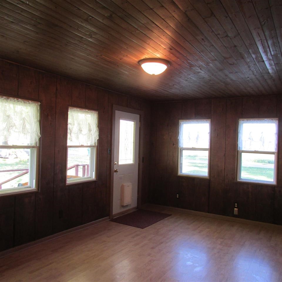 623 E Pennsylvania St, Amboy, IN 46911 photo 2