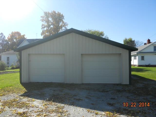 514 W Washington St, Monticello, IN 47960 photo 4
