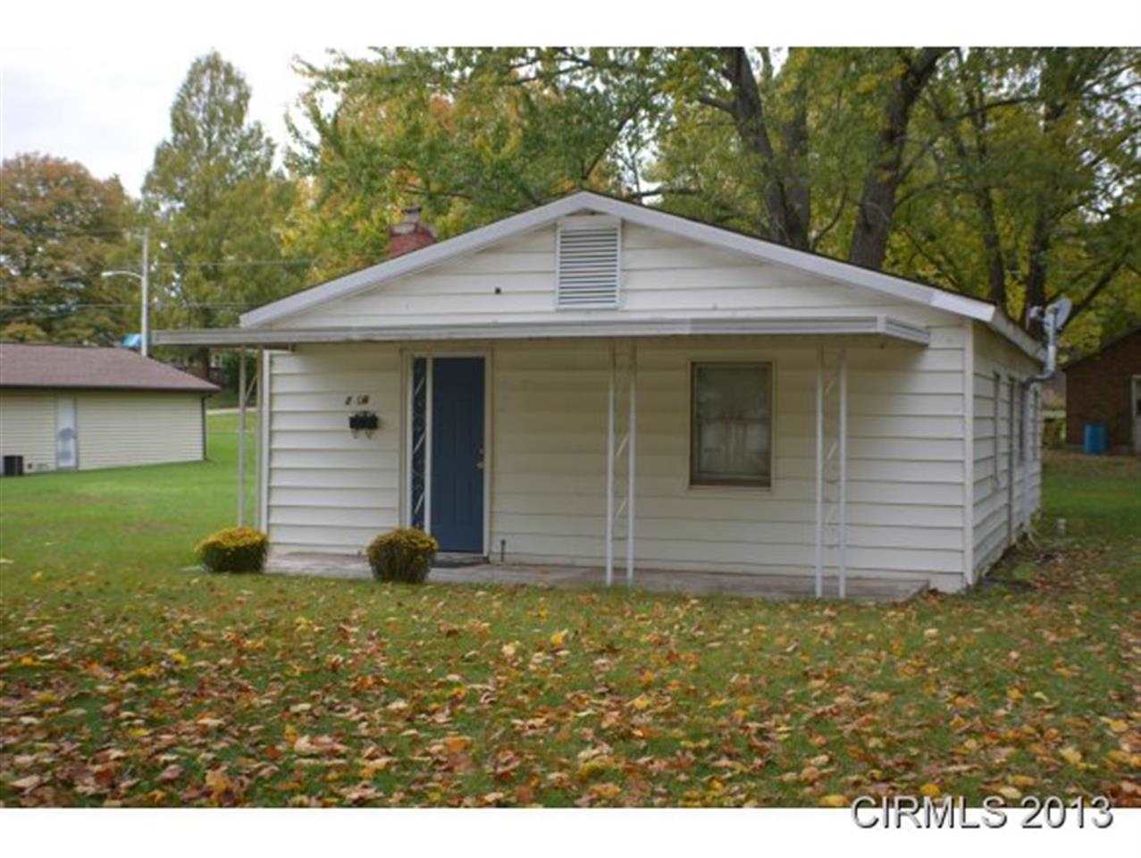 2206 Murdock St, Logansport, IN 46947 photo 1
