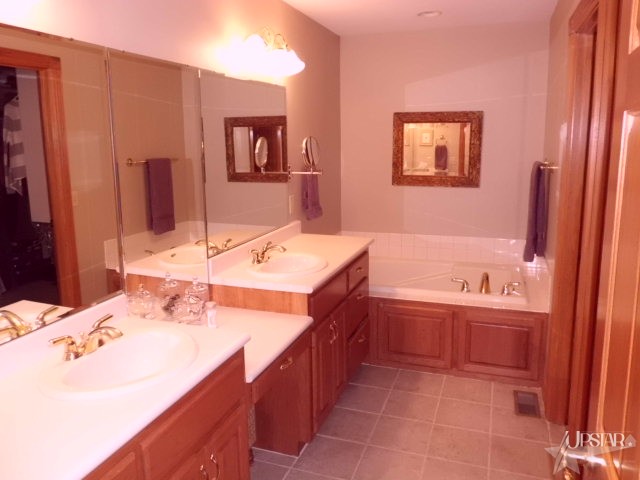 2519 Cobblestone Ln, Kendallville, IN 46755 photo 14