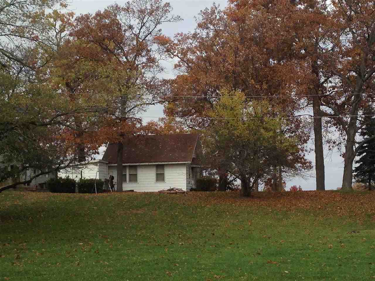 100 Lane 212 Hamilton Lk, Hamilton, IN 46742 photo 2