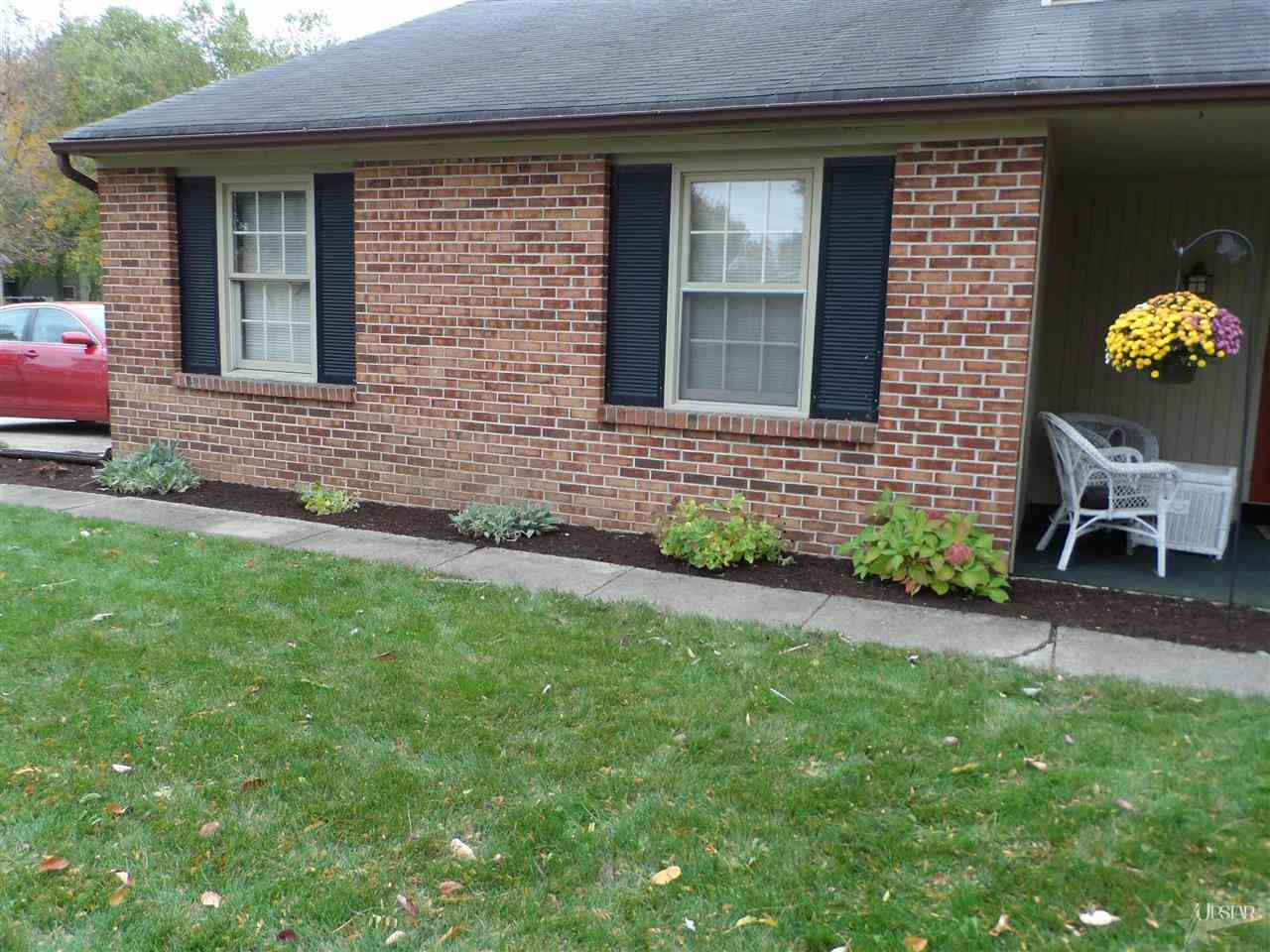 8228 Tewksbury Ct, Fort Wayne, IN 46835 photo 3
