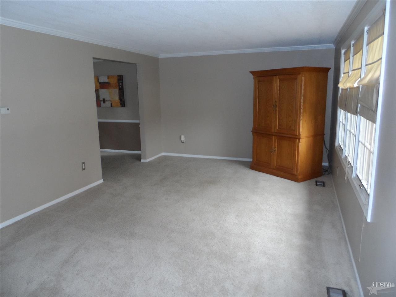 8228 Tewksbury Ct, Fort Wayne, IN 46835 photo 7
