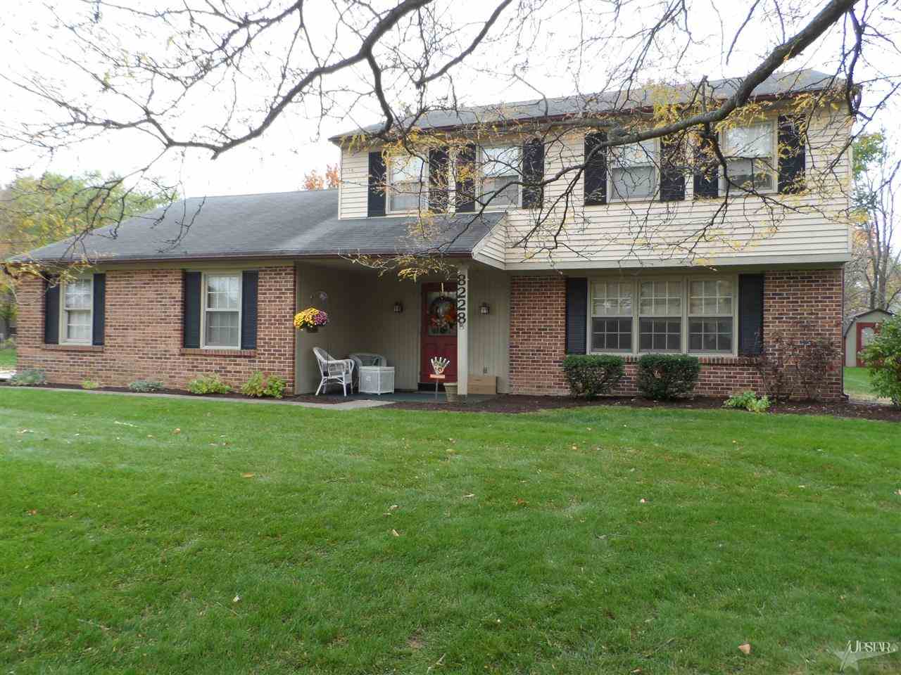 8228 Tewksbury Ct, Fort Wayne, IN 46835 photo 2
