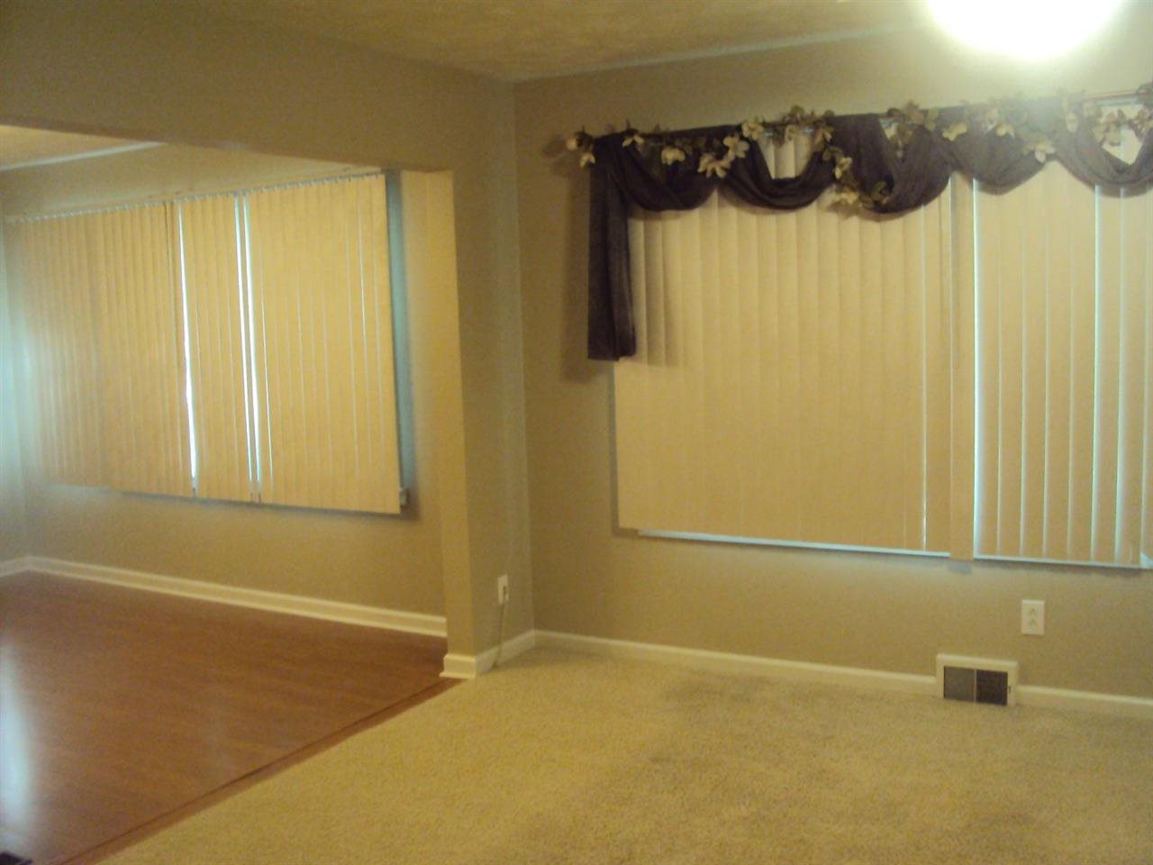 11 W Bujey Dr, Evansville, IN 47710 photo 5