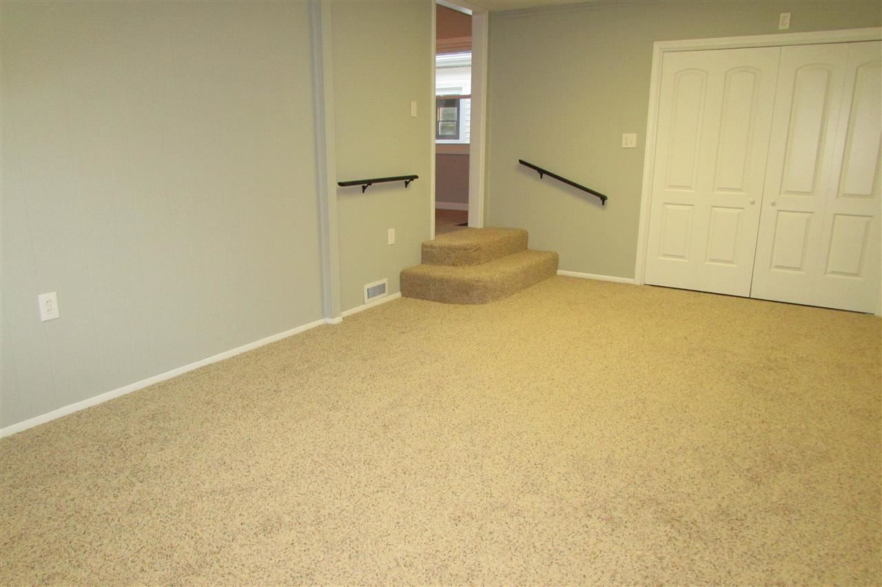 300 W Mill Rd, Evansville, IN 47710 photo 19