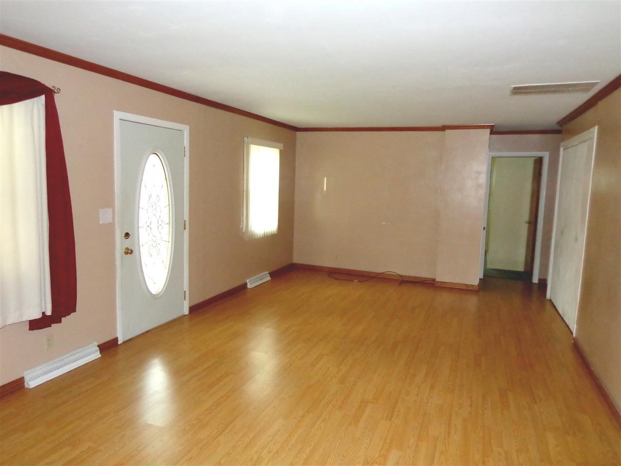 806 Linlawn Dr, Wabash, IN 46992 photo 3
