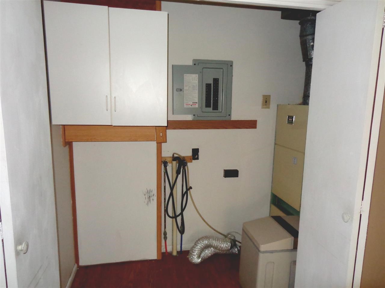 806 Linlawn Dr, Wabash, IN 46992 photo 4