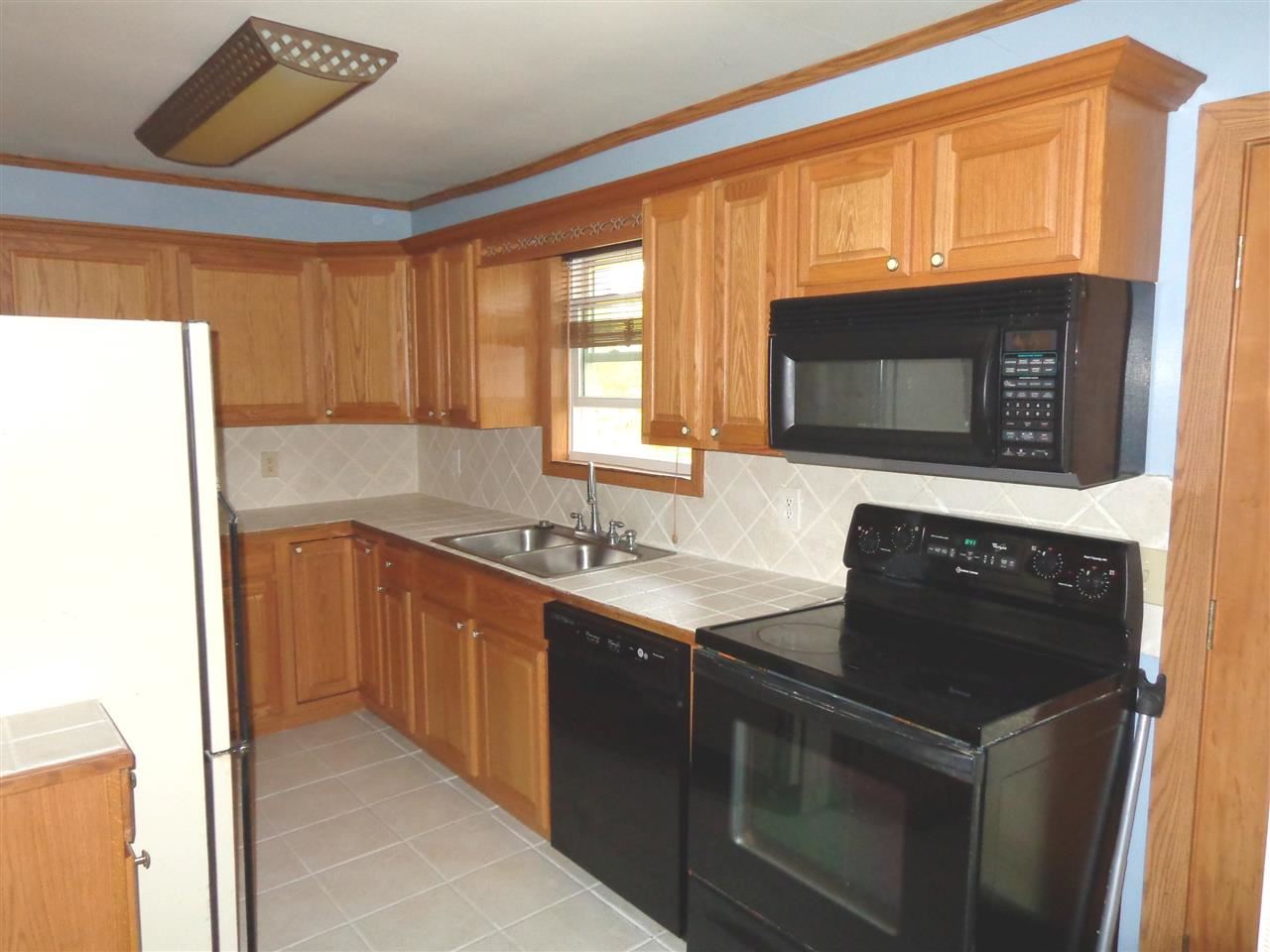 806 Linlawn Dr, Wabash, IN 46992 photo 5