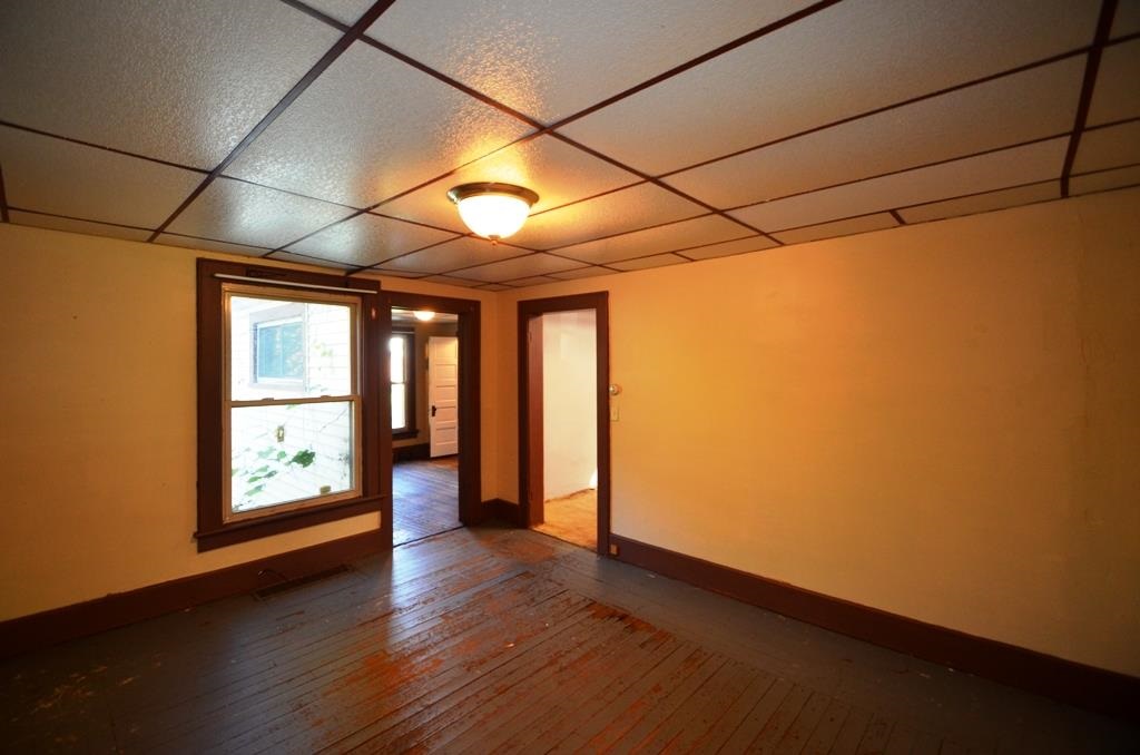 334 N State St, Kendallville, IN 46755 photo 10