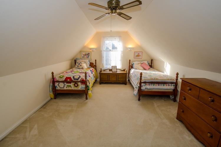 1606 N Lake George Dr, Mishawaka, IN 46545 photo 5