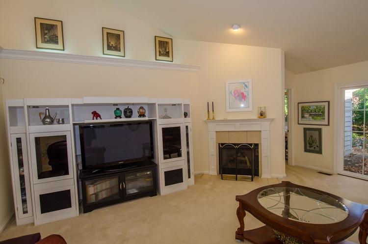 1606 N Lake George Dr, Mishawaka, IN 46545 photo 8
