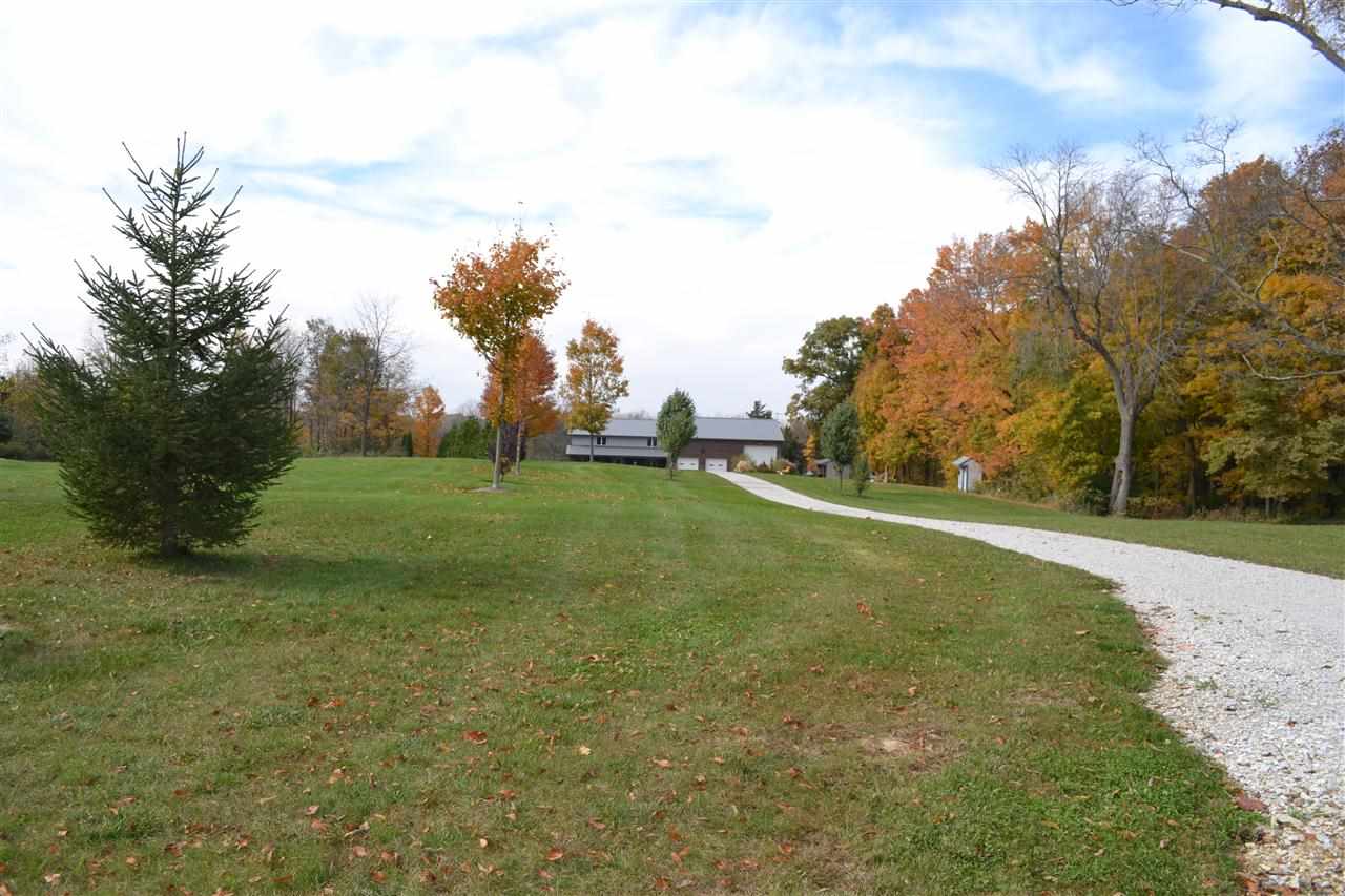10624 Fretz Ln, Lafayette, IN 47905 photo 2