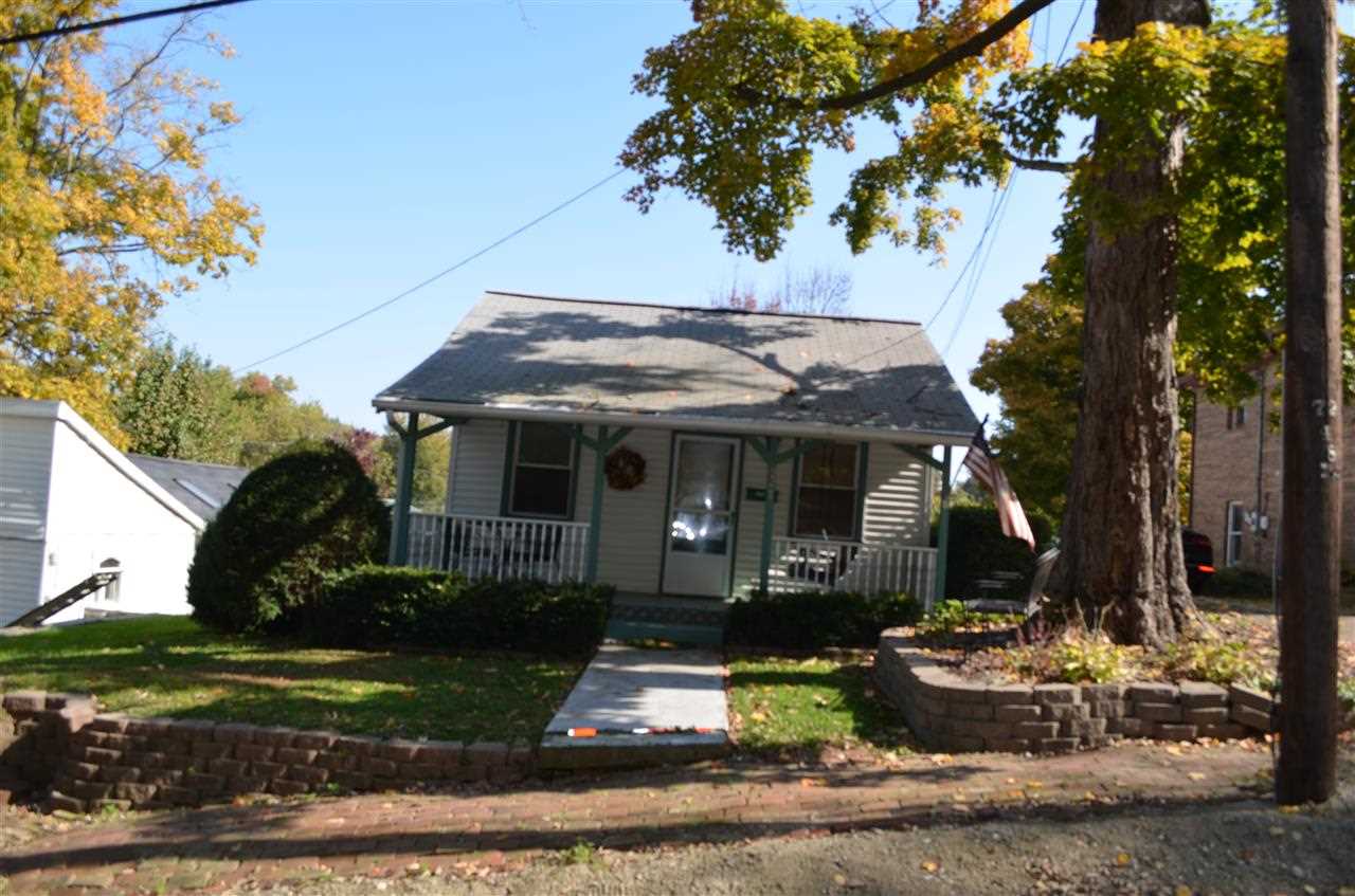 221 Middle St, Newburgh, IN 47630 photo 1