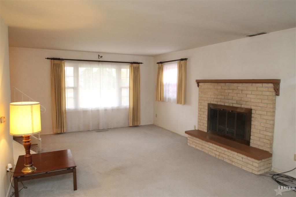 8243 Sunny Ln, Fort Wayne, IN 46835 photo 6