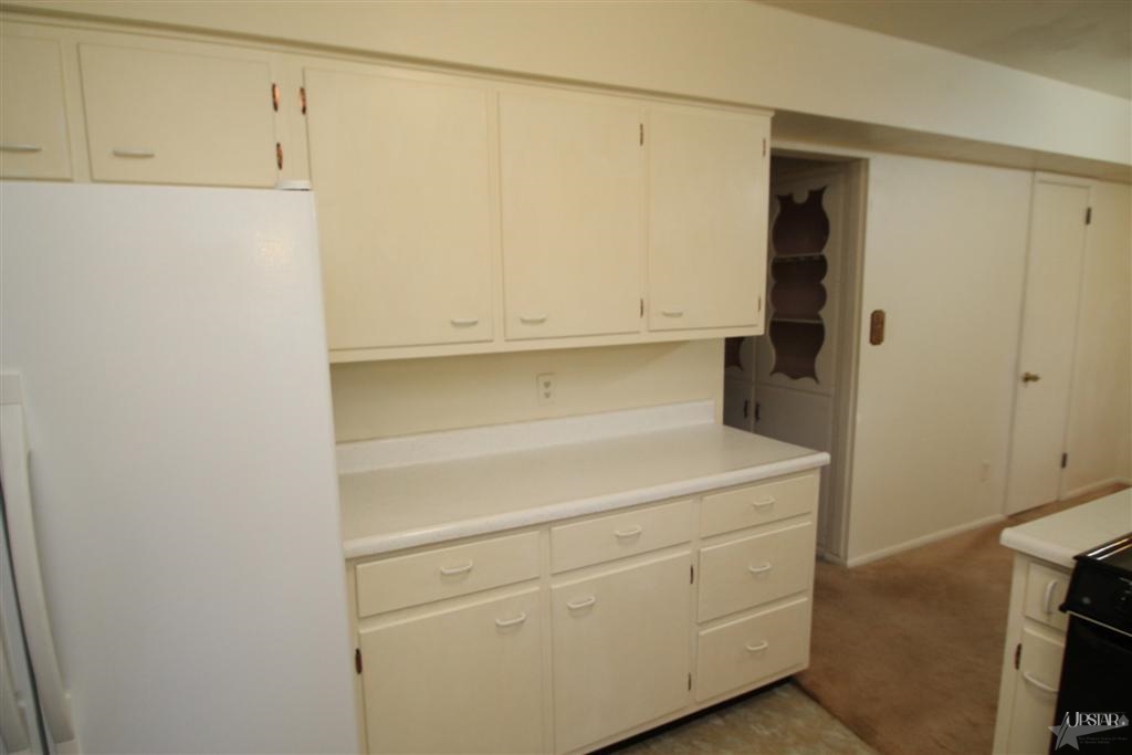 8243 Sunny Ln, Fort Wayne, IN 46835 photo 11