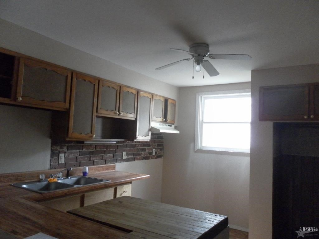 1704 Howell St, Fort Wayne, IN 46808 photo 6