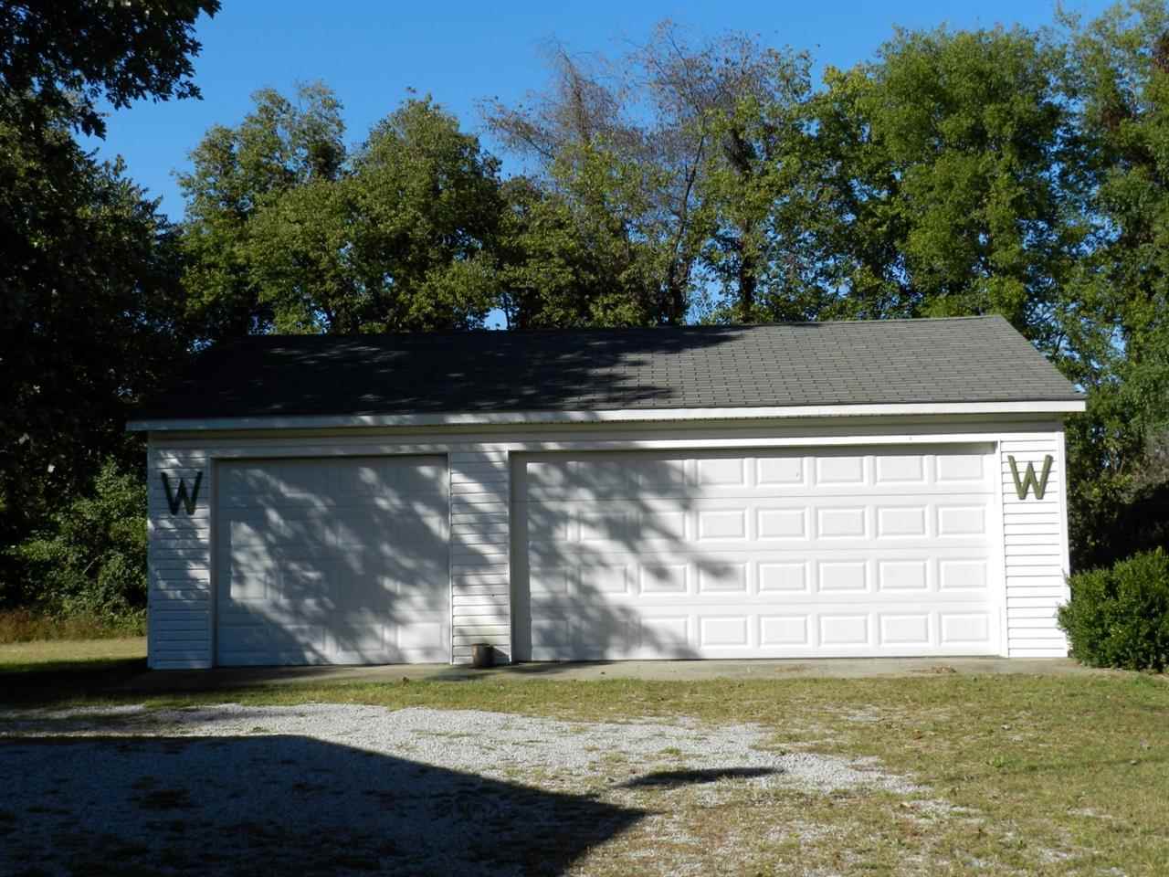 10010 W 565 S, Owensville, IN 47665 photo 2