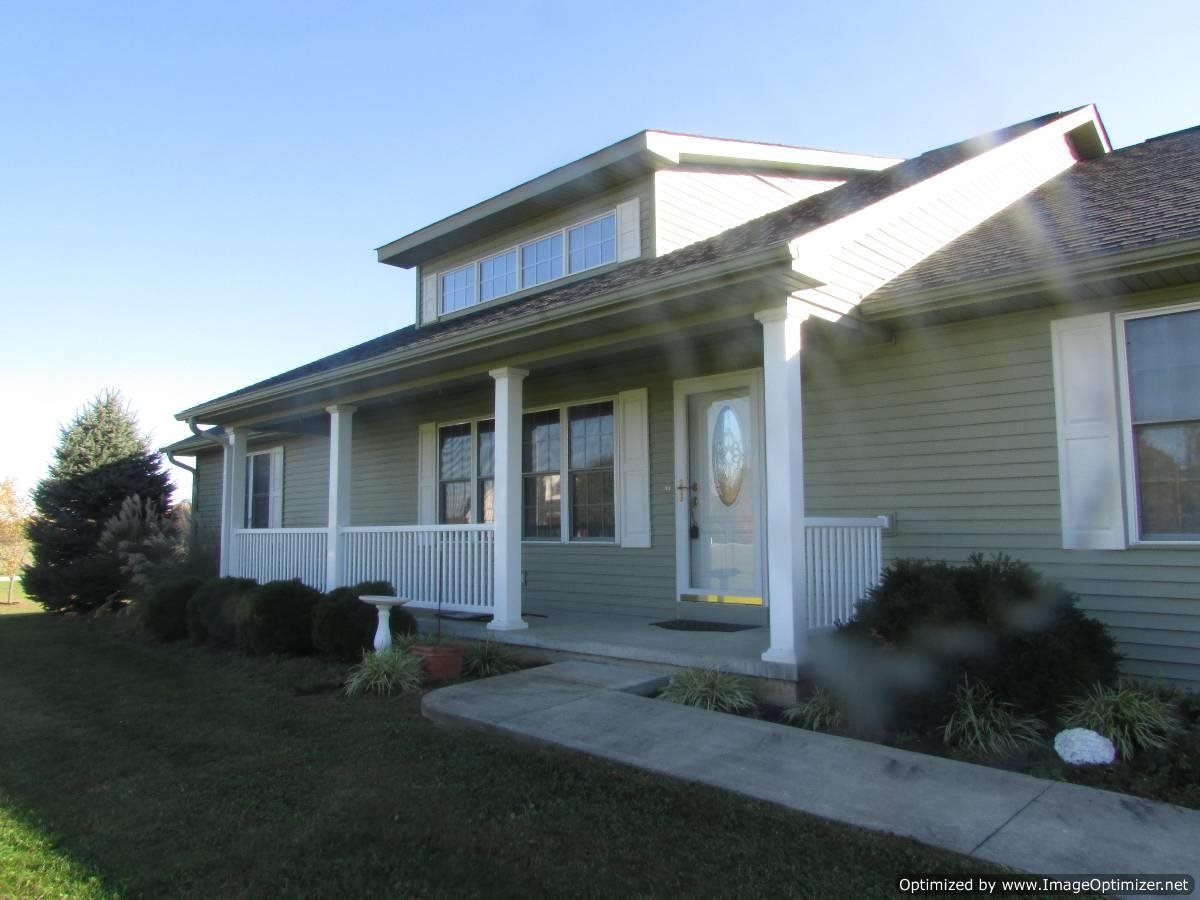 25 Meadowland Dr, Mitchell, IN 47446 photo 2
