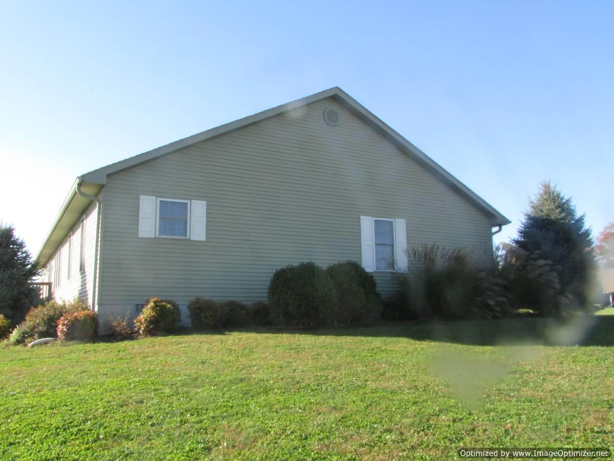 25 Meadowland Dr, Mitchell, IN 47446 photo 9