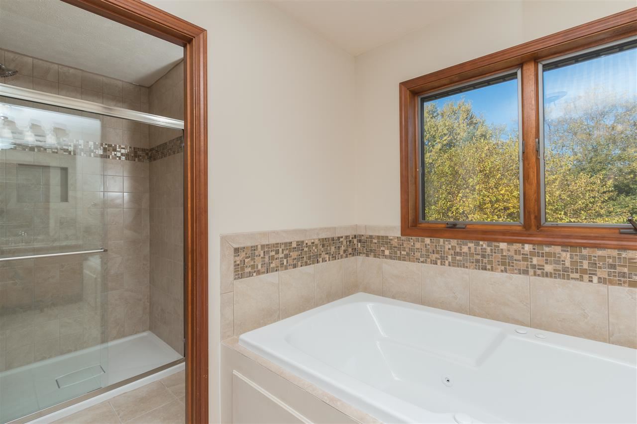 51541 Fox Pointe Ln, Granger, IN 46530 photo 17