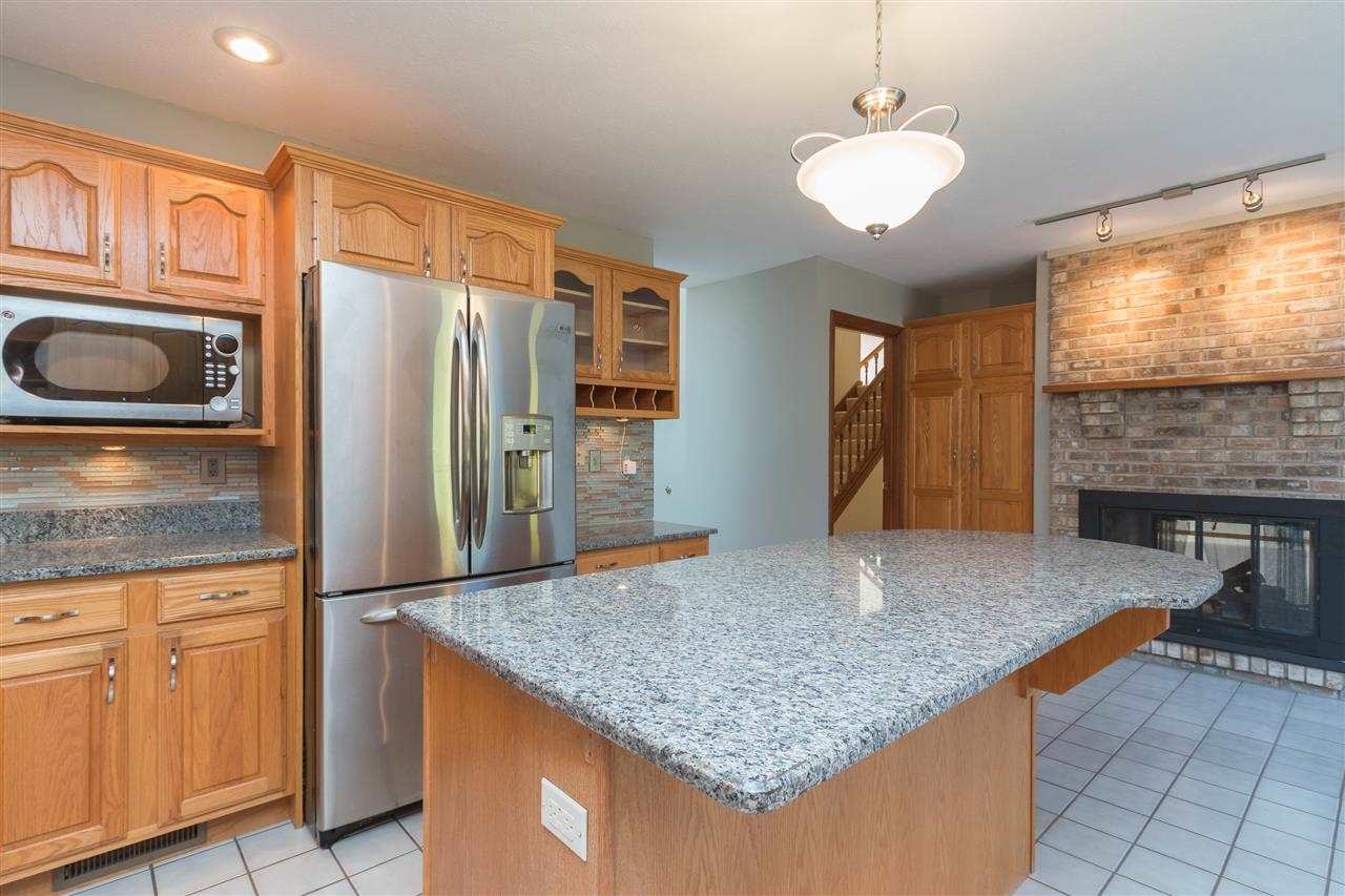 51541 Fox Pointe Ln, Granger, IN 46530 photo 9