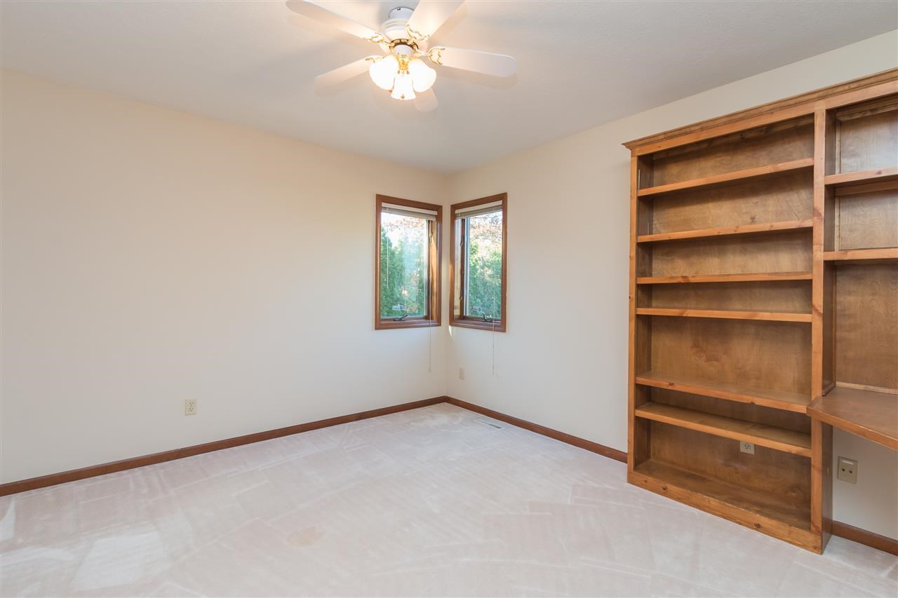51541 Fox Pointe Ln, Granger, IN 46530 photo 5