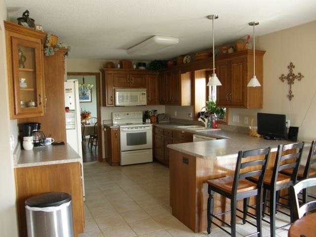 516 Ridgeview Trl, Avilla, IN 46710 photo 9