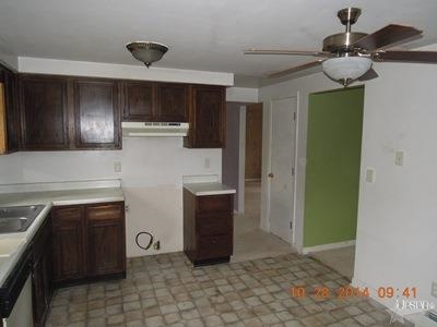 9712 Greenmoor Dr, New Haven, IN 46774 photo 5