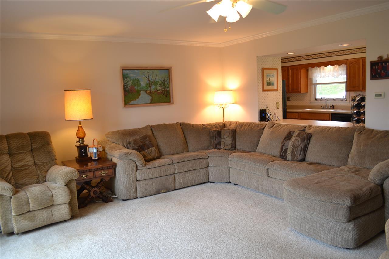 5988 W Hilltop Dr, Frankfort, IN 46041 photo 7